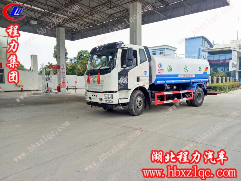 2019/06/27/，胡總在程力集團(tuán)自提一輛14方解放J6灑水車，單號(hào)：25199/70129